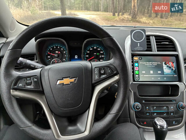 Белый Шевроле Малибу, объемом двигателя 2.46 л и пробегом 167 тыс. км за 8500 $, фото 27 на Automoto.ua