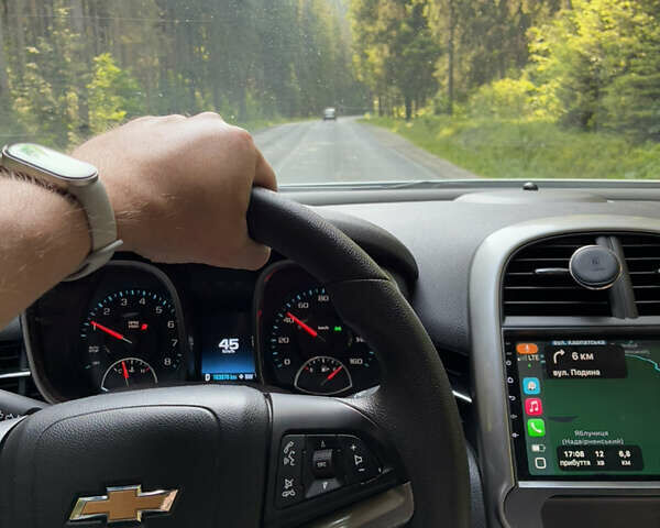 Шевроле Малибу 2014 в Ставище на Automoto.ua Белый Шевроле Малибу, объемом двигателя 2.46 л и пробегом 166 тыс. км за 7700 $, фото 30 на Automoto.ua