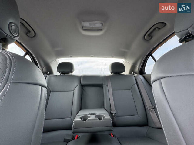 Белый Шевроле Малибу, объемом двигателя 2.5 л и пробегом 100 тыс. км за 10000 $, фото 35 на Automoto.ua