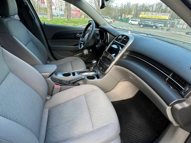 Білий Шевроле Малібу, об'ємом двигуна 2.5 л та пробігом 166 тис. км за 7150 $, фото 8 на Automoto.ua