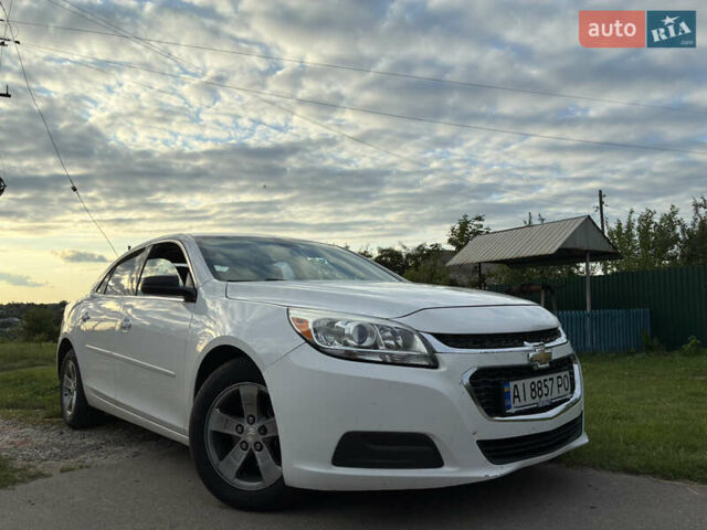 Шевроле Малибу 2014 в Ставище на Automoto.ua Белый Шевроле Малибу, объемом двигателя 2.46 л и пробегом 166 тыс. км за 7700 $, фото 12 на Automoto.ua