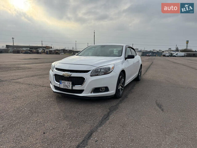 Белый Шевроле Малибу, объемом двигателя 2.5 л и пробегом 100 тыс. км за 10000 $, фото 7 на Automoto.ua