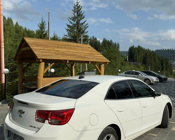 Шевроле Малибу 2014 в Ставище на Automoto.ua Белый Шевроле Малибу, объемом двигателя 2.46 л и пробегом 166 тыс. км за 7700 $, фото 26 на Automoto.ua