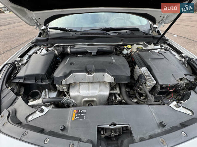 Белый Шевроле Малибу, объемом двигателя 2.5 л и пробегом 100 тыс. км за 10000 $, фото 39 на Automoto.ua