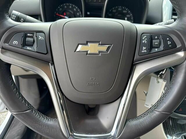 Белый Шевроле Малибу, объемом двигателя 2.5 л и пробегом 75 тыс. км за 7000 $, фото 7 на Automoto.ua