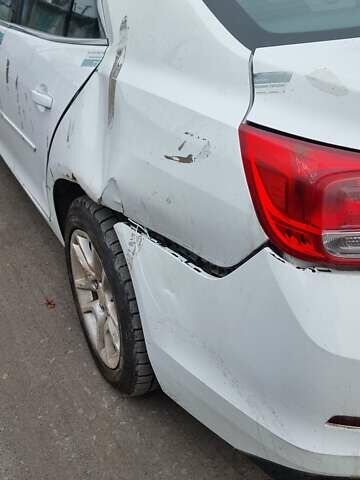 Белый Шевроле Малибу, объемом двигателя 2.5 л и пробегом 115 тыс. км за 5500 $, фото 11 на Automoto.ua