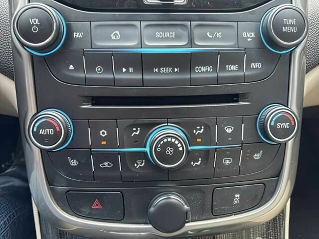 Белый Шевроле Малибу, объемом двигателя 2.5 л и пробегом 75 тыс. км за 7000 $, фото 9 на Automoto.ua