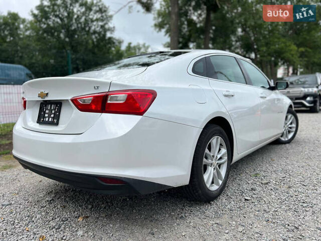 Белый Шевроле Малибу, объемом двигателя 1.5 л и пробегом 133 тыс. км за 11000 $, фото 2 на Automoto.ua