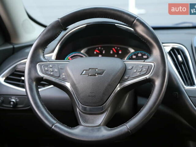 Белый Шевроле Малибу, объемом двигателя 1.8 л и пробегом 168 тыс. км за 14500 $, фото 15 на Automoto.ua