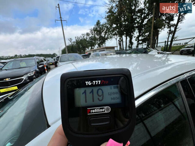 Белый Шевроле Малибу, объемом двигателя 1.5 л и пробегом 133 тыс. км за 11000 $, фото 24 на Automoto.ua