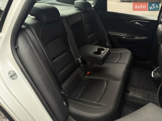 Білий Шевроле Малібу, об'ємом двигуна 1.8 л та пробігом 168 тис. км за 13500 $, фото 10 на Automoto.ua