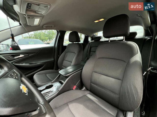 Белый Шевроле Малибу, объемом двигателя 1.5 л и пробегом 133 тыс. км за 11000 $, фото 10 на Automoto.ua