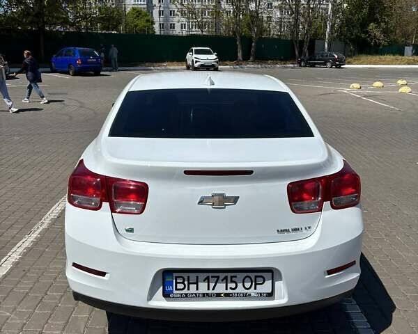 Белый Шевроле Малибу, объемом двигателя 2.5 л и пробегом 182 тыс. км за 8999 $, фото 4 на Automoto.ua