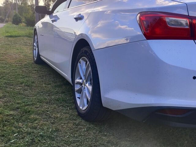 Білий Шевроле Малібу, об'ємом двигуна 1.8 л та пробігом 193 тис. км за 12000 $, фото 4 на Automoto.ua