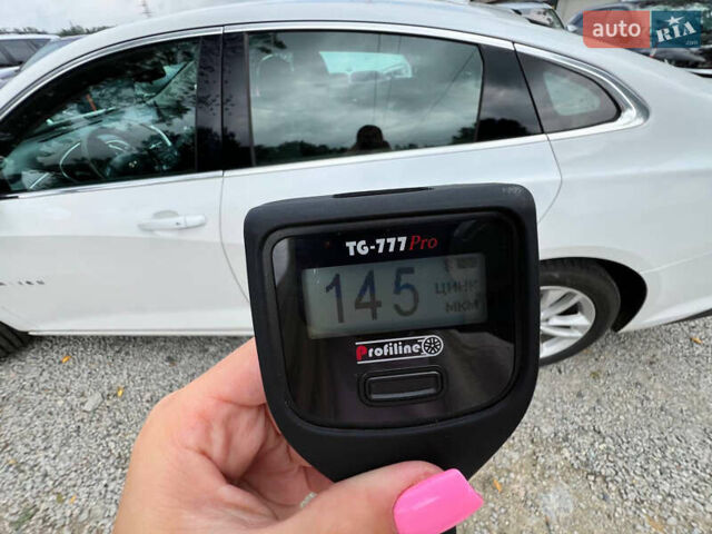 Белый Шевроле Малибу, объемом двигателя 1.5 л и пробегом 133 тыс. км за 11000 $, фото 18 на Automoto.ua