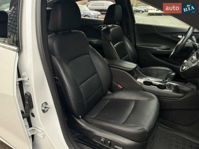 Білий Шевроле Малібу, об'ємом двигуна 1.8 л та пробігом 168 тис. км за 13500 $, фото 11 на Automoto.ua