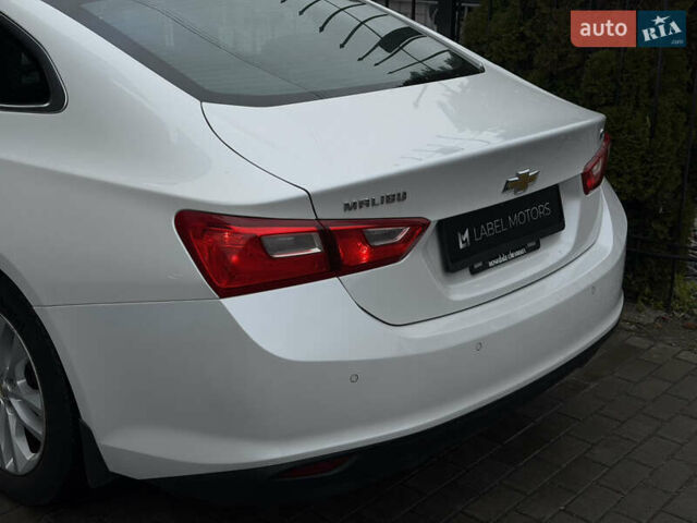 Білий Шевроле Малібу, об'ємом двигуна 1.8 л та пробігом 168 тис. км за 13500 $, фото 7 на Automoto.ua