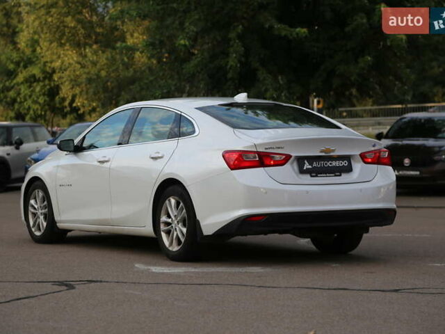 Белый Шевроле Малибу, объемом двигателя 1.8 л и пробегом 168 тыс. км за 14500 $, фото 4 на Automoto.ua