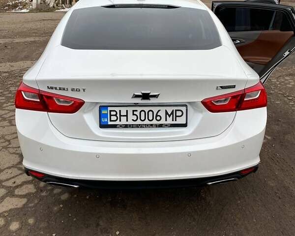 Білий Шевроле Малібу, об'ємом двигуна 2 л та пробігом 130 тис. км за 10500 $, фото 4 на Automoto.ua