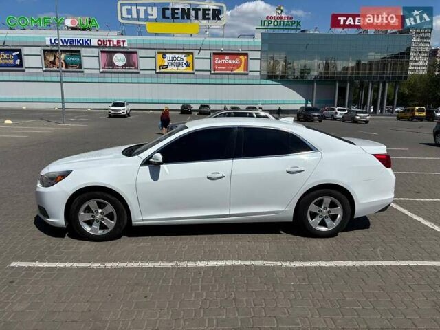 Белый Шевроле Малибу, объемом двигателя 2.5 л и пробегом 182 тыс. км за 8999 $, фото 2 на Automoto.ua