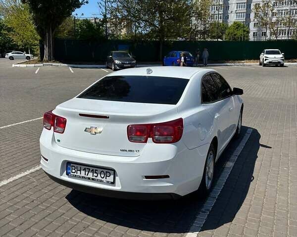 Белый Шевроле Малибу, объемом двигателя 2.5 л и пробегом 182 тыс. км за 8999 $, фото 12 на Automoto.ua