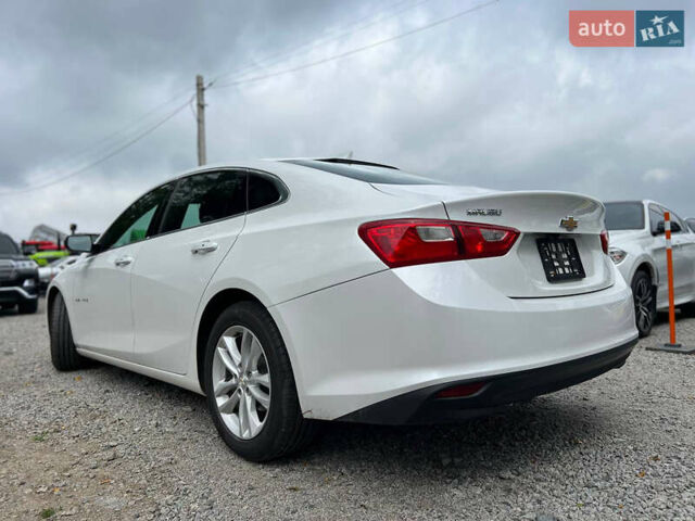 Белый Шевроле Малибу, объемом двигателя 1.5 л и пробегом 133 тыс. км за 11000 $, фото 1 на Automoto.ua