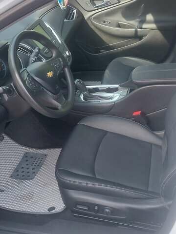 Белый Шевроле Малибу, объемом двигателя 1.49 л и пробегом 130 тыс. км за 10200 $, фото 5 на Automoto.ua