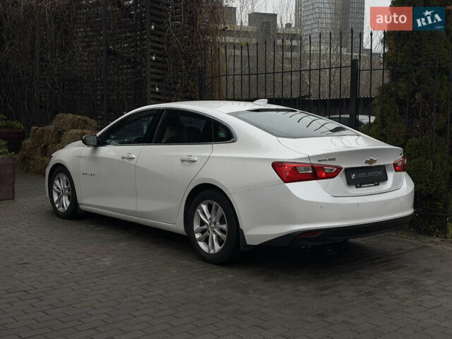 Білий Шевроле Малібу, об'ємом двигуна 1.8 л та пробігом 168 тис. км за 13500 $, фото 4 на Automoto.ua