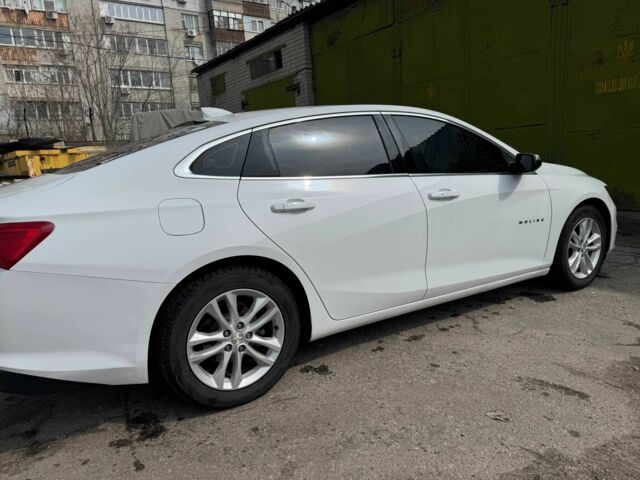 Шевроле Малибу 2016 в Днепре (Днепропетровске) на Automoto.ua Белый Шевроле Малибу, объемом двигателя 1.5 л и пробегом 127 тыс. км за 10500 $, фото 9 на Automoto.ua