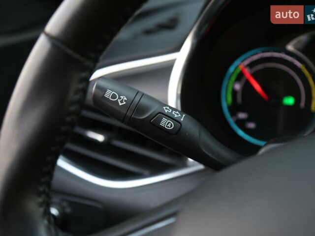 Белый Шевроле Малибу, объемом двигателя 1.8 л и пробегом 168 тыс. км за 14500 $, фото 22 на Automoto.ua