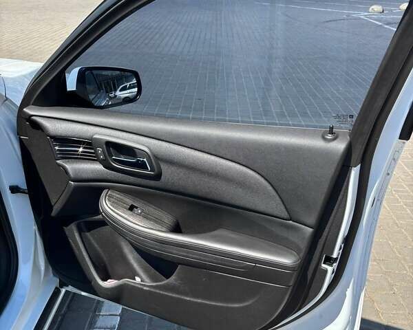 Белый Шевроле Малибу, объемом двигателя 2.5 л и пробегом 182 тыс. км за 8999 $, фото 19 на Automoto.ua