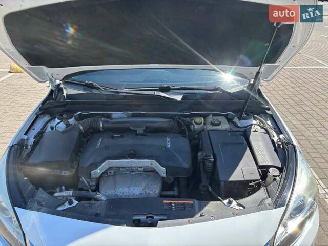 Белый Шевроле Малибу, объемом двигателя 2.5 л и пробегом 182 тыс. км за 8999 $, фото 7 на Automoto.ua