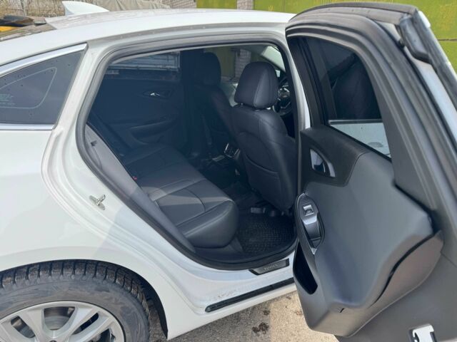 Шевроле Малибу 2016 в Днепре (Днепропетровске) на Automoto.ua Белый Шевроле Малибу, объемом двигателя 1.5 л и пробегом 127 тыс. км за 10500 $, фото 11 на Automoto.ua