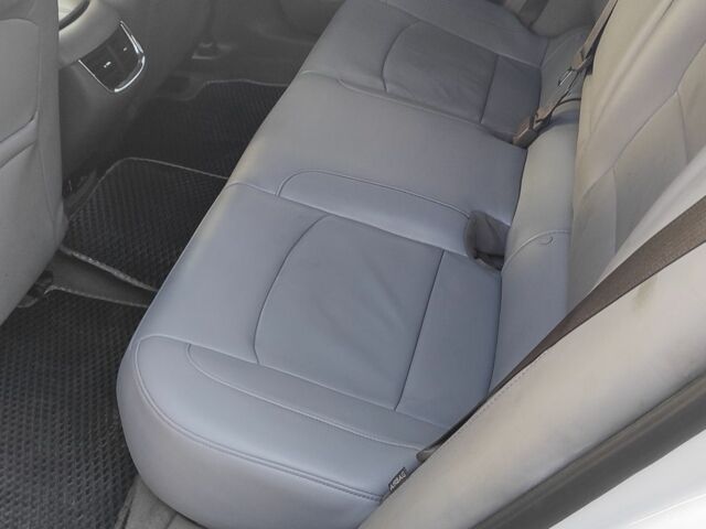 Білий Шевроле Малібу, об'ємом двигуна 1.8 л та пробігом 193 тис. км за 12000 $, фото 2 на Automoto.ua