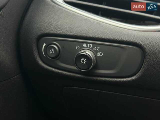 Білий Шевроле Малібу, об'ємом двигуна 1.8 л та пробігом 168 тис. км за 13500 $, фото 22 на Automoto.ua