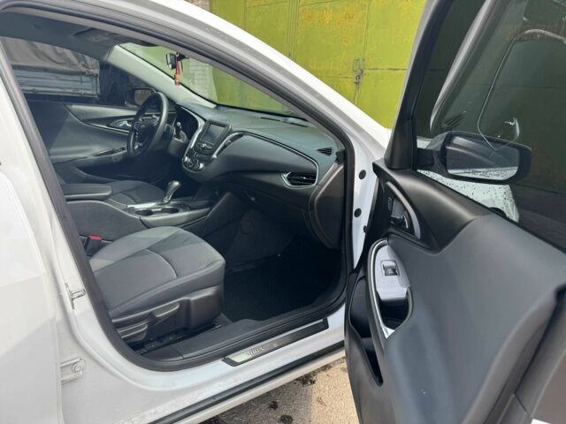 Шевроле Малибу 2016 в Днепре (Днепропетровске) на Automoto.ua Белый Шевроле Малибу, объемом двигателя 1.5 л и пробегом 127 тыс. км за 10500 $, фото 12 на Automoto.ua