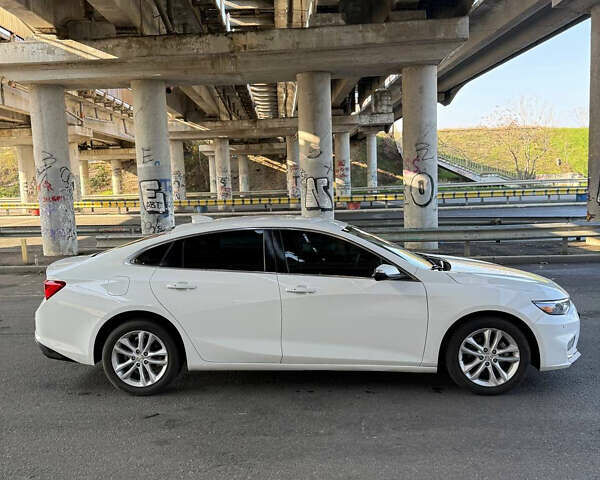 Белый Шевроле Малибу, объемом двигателя 1.5 л и пробегом 80 тыс. км за 10500 $, фото 13 на Automoto.ua