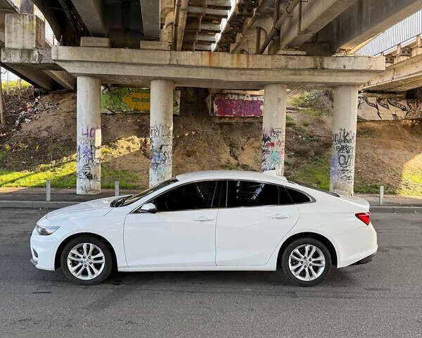 Белый Шевроле Малибу, объемом двигателя 1.5 л и пробегом 80 тыс. км за 10500 $, фото 11 на Automoto.ua