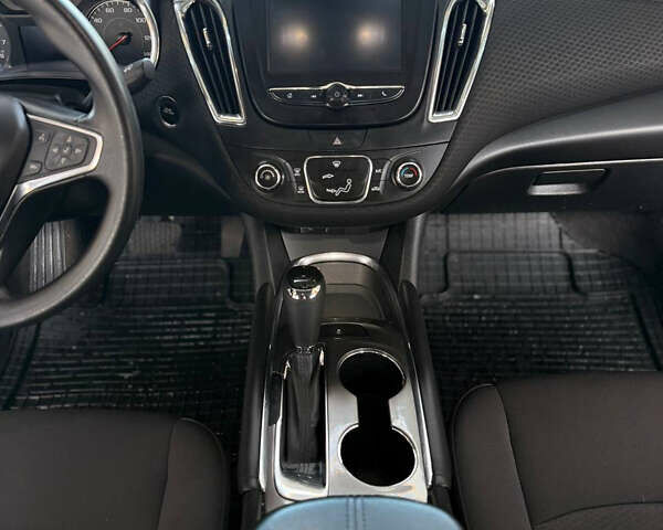 Белый Шевроле Малибу, объемом двигателя 1.5 л и пробегом 80 тыс. км за 10500 $, фото 37 на Automoto.ua