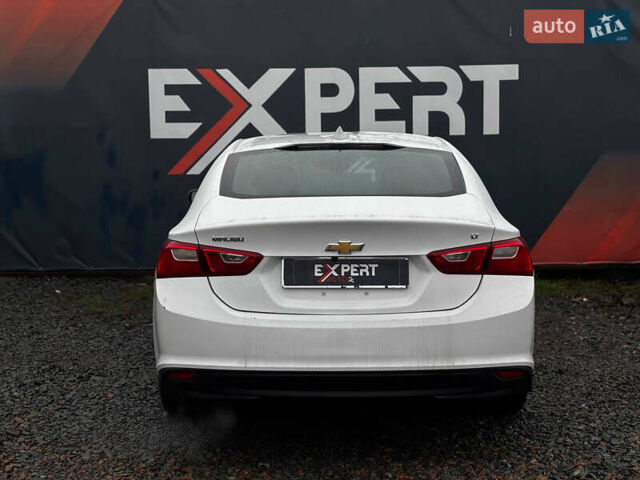 Белый Шевроле Малибу, объемом двигателя 1.49 л и пробегом 175 тыс. км за 10490 $, фото 5 на Automoto.ua