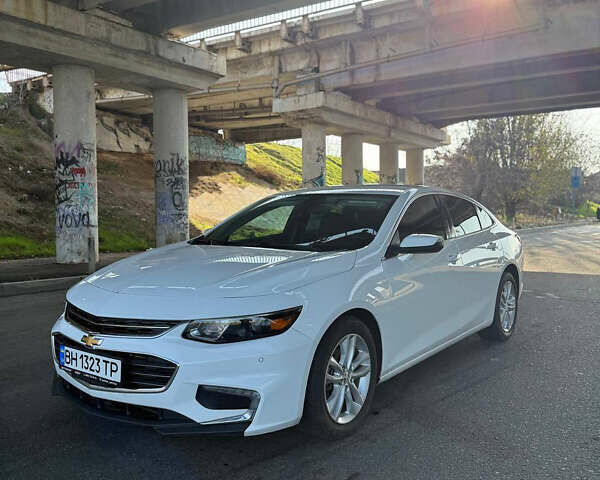 Белый Шевроле Малибу, объемом двигателя 1.5 л и пробегом 80 тыс. км за 10500 $, фото 3 на Automoto.ua