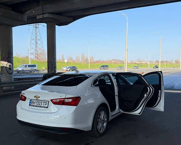 Белый Шевроле Малибу, объемом двигателя 1.5 л и пробегом 80 тыс. км за 10500 $, фото 27 на Automoto.ua