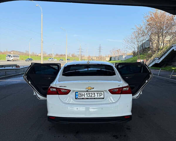 Белый Шевроле Малибу, объемом двигателя 1.5 л и пробегом 80 тыс. км за 10500 $, фото 26 на Automoto.ua