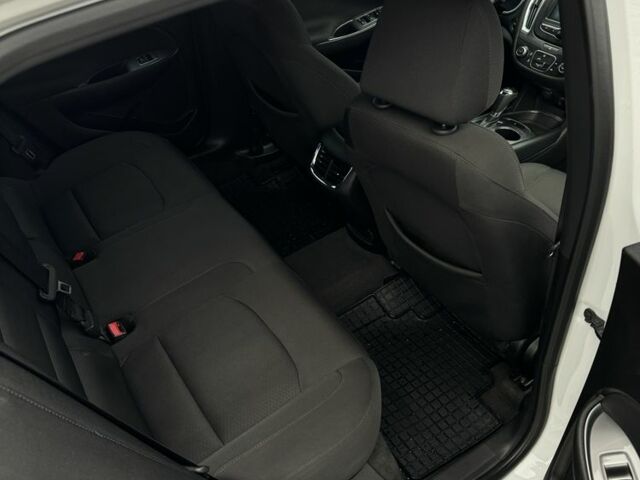 Белый Шевроле Малибу, объемом двигателя 1.5 л и пробегом 70 тыс. км за 11200 $, фото 14 на Automoto.ua