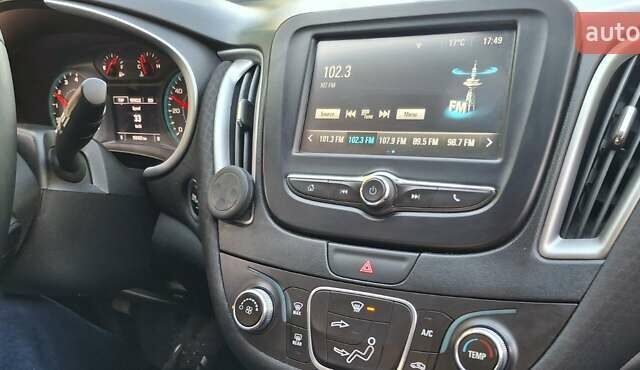 Білий Шевроле Малібу, об'ємом двигуна 1.49 л та пробігом 158 тис. км за 11000 $, фото 12 на Automoto.ua