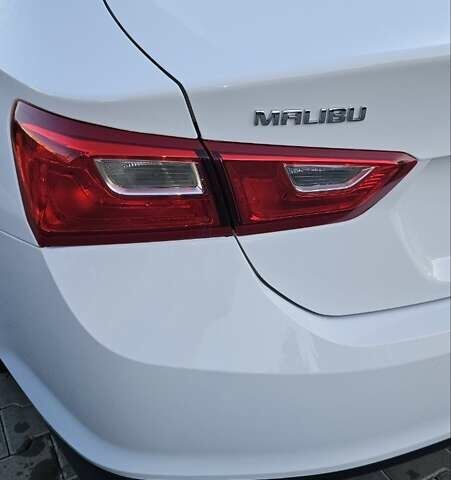 Белый Шевроле Малибу, объемом двигателя 1.49 л и пробегом 83 тыс. км за 12000 $, фото 22 на Automoto.ua