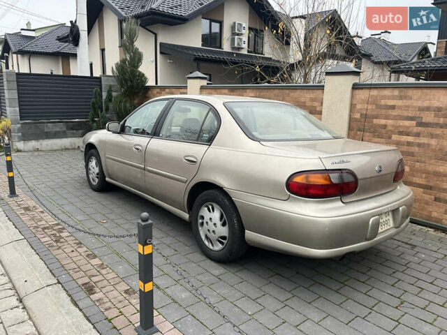 Бежевый Шевроле Малибу, объемом двигателя 2.39 л и пробегом 140 тыс. км за 4500 $, фото 3 на Automoto.ua