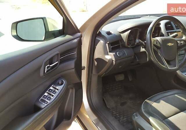 Бежевый Шевроле Малибу, объемом двигателя 2.4 л и пробегом 83 тыс. км за 12500 $, фото 15 на Automoto.ua