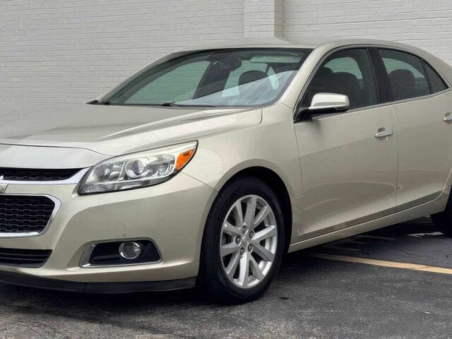 Бежевый Шевроле Малибу, объемом двигателя 2.5 л и пробегом 73 тыс. км за 6500 $, фото 2 на Automoto.ua