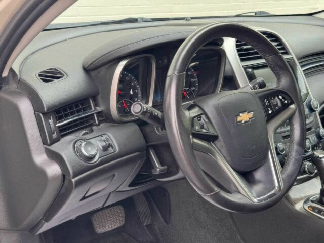 Бежевый Шевроле Малибу, объемом двигателя 2.5 л и пробегом 73 тыс. км за 6500 $, фото 7 на Automoto.ua